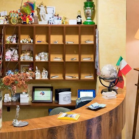 ピアーナ・デッリ・アルバネージ Valle Himaraゲストハウス エクステリア 写真